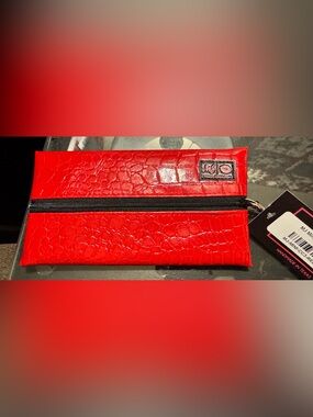 NWT Mini Makeup Junkie bag red vixen